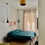 Loggia Garbatella לינה וארוחת בוקר