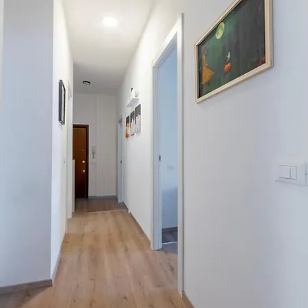 Loggia Garbatella 4*