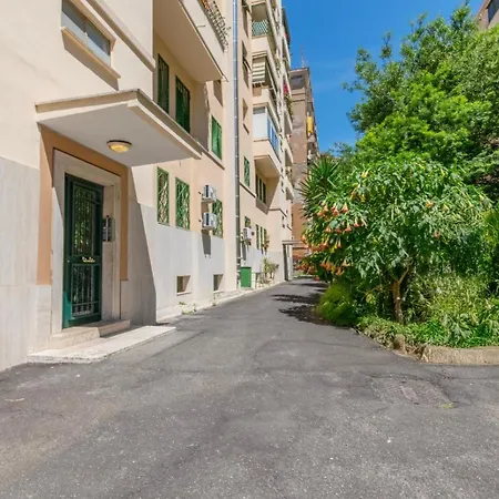 Loggia Garbatella 4* روما